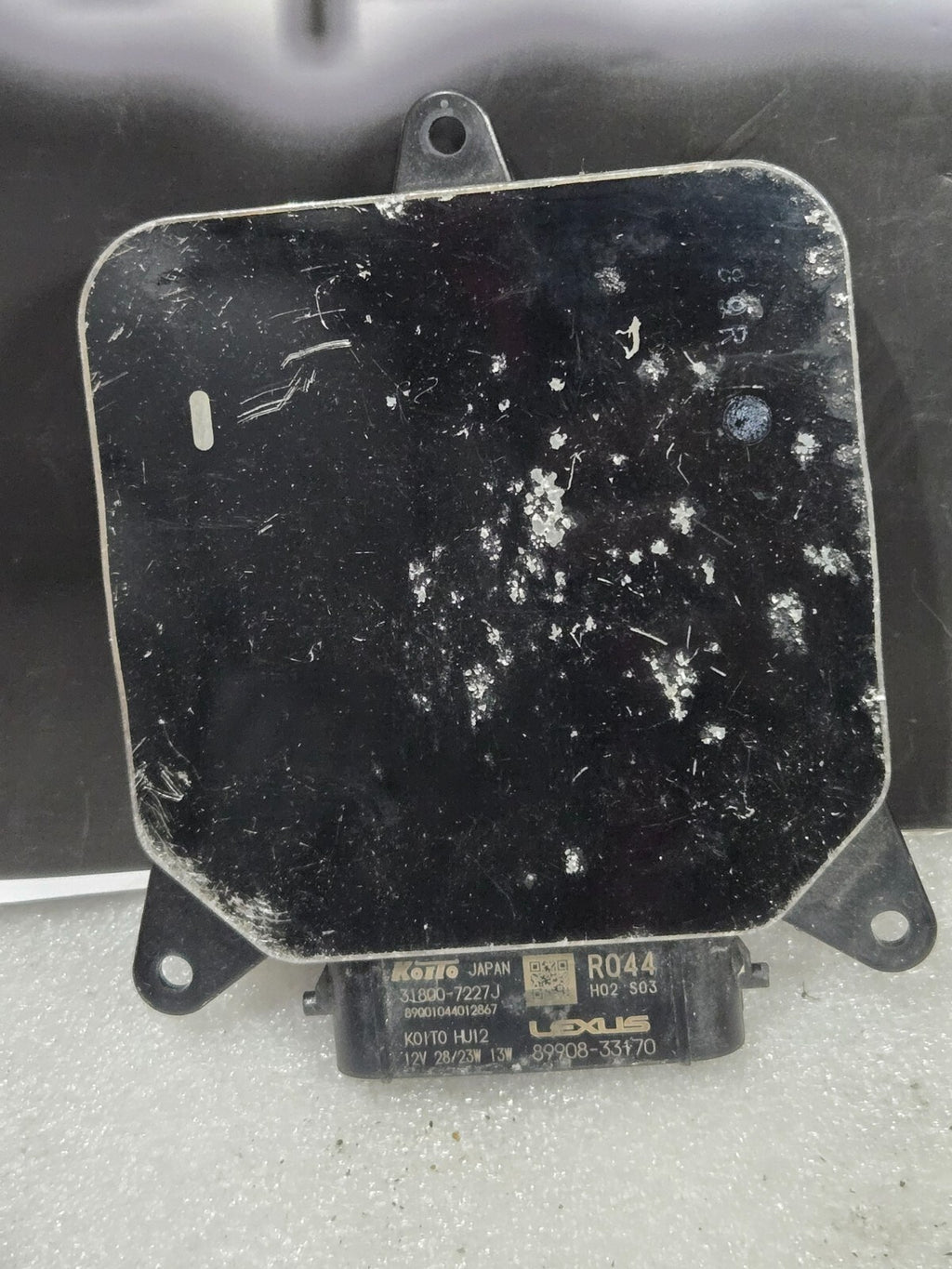 2019 2020 2021 Lexus ES300h ES350 Module Light Control Unit 89908-33170 OEM