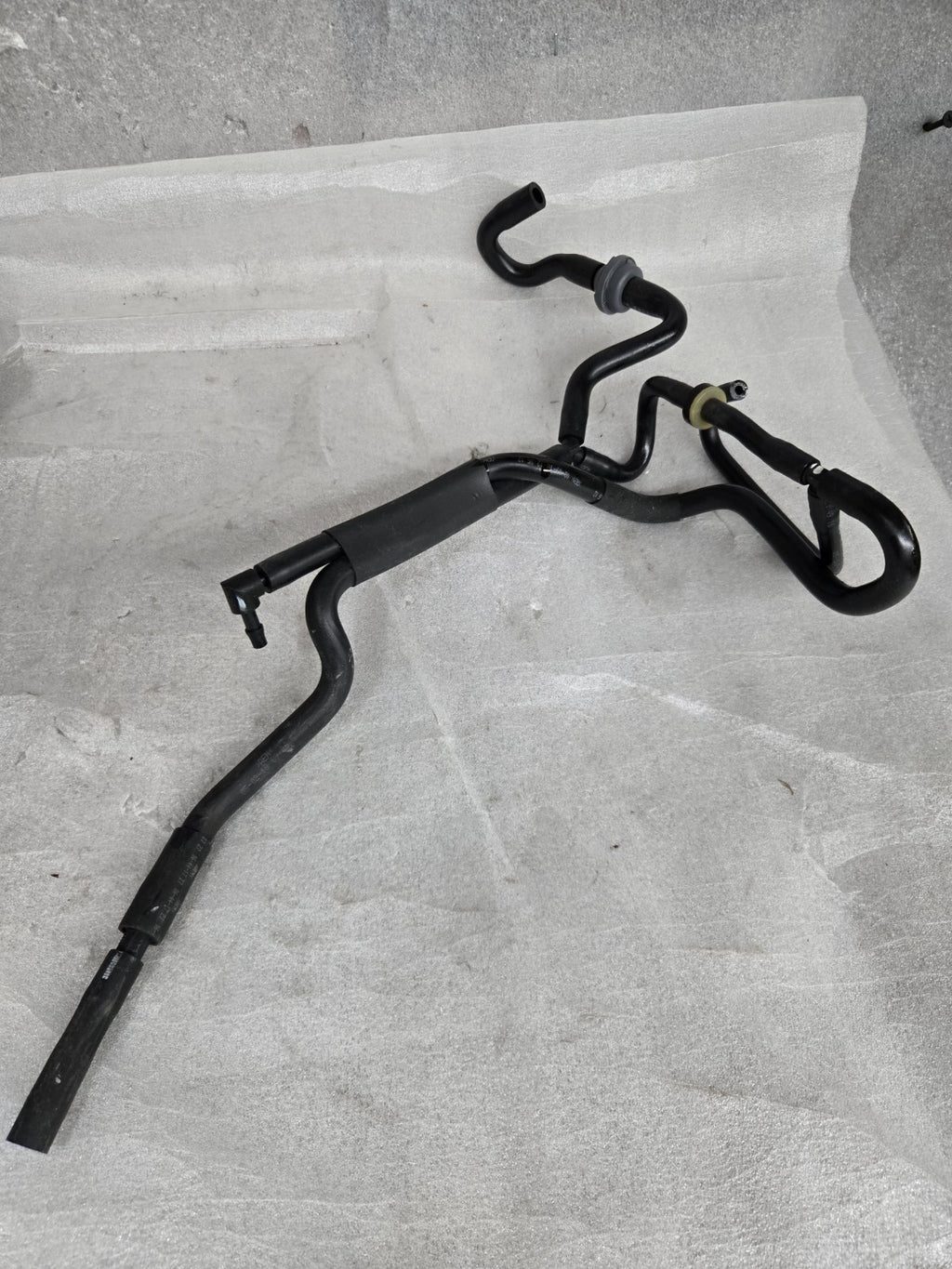 LAMBORGHINI HURACAN LP610 EVO STO VACUUM LINE ASSEMBLY OEM 07L131057R