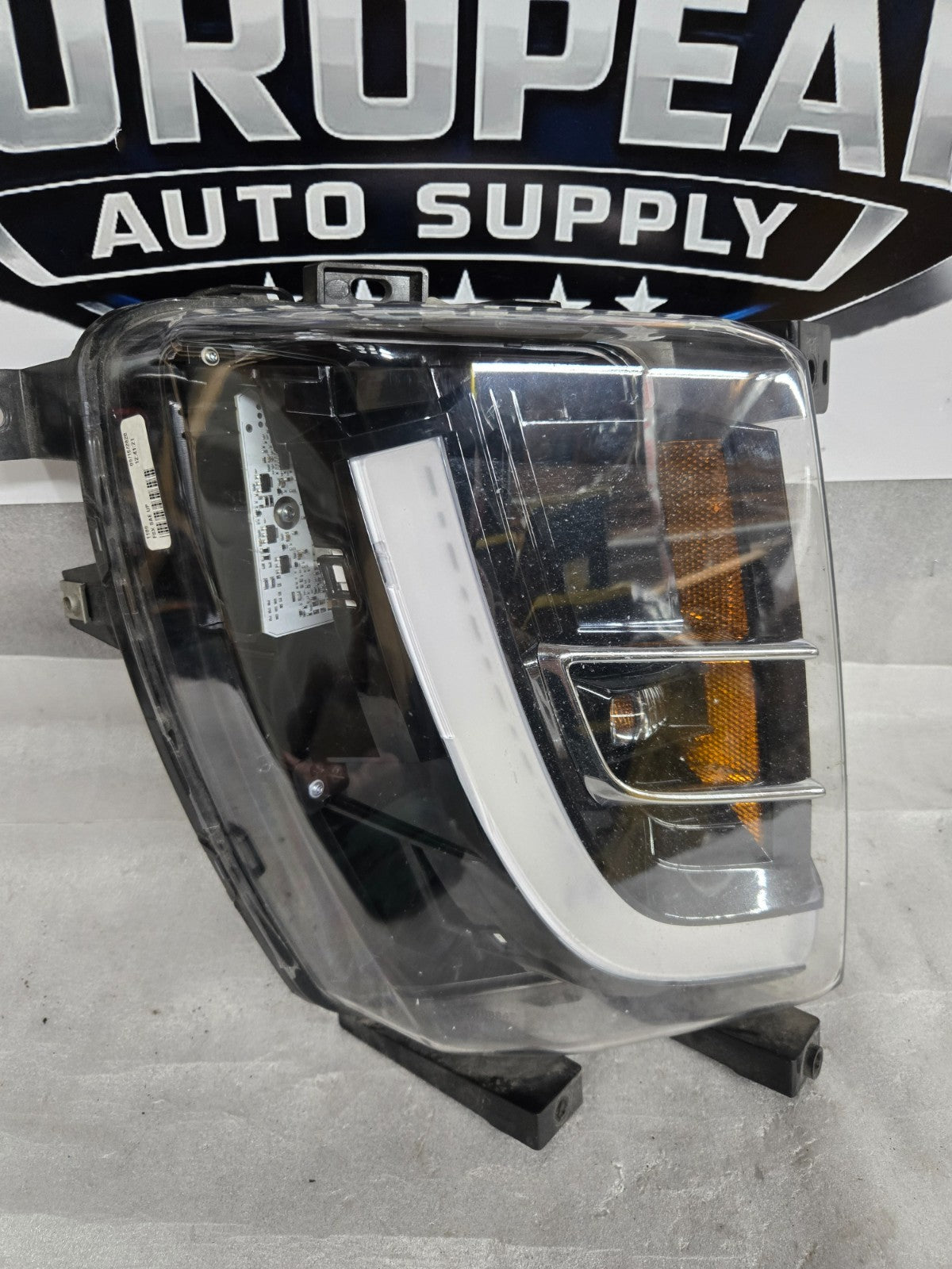 ⭕ 2016-2020 Tesla Model X Front Passenger Side Fog Light Lamp Right 1034327-00-C