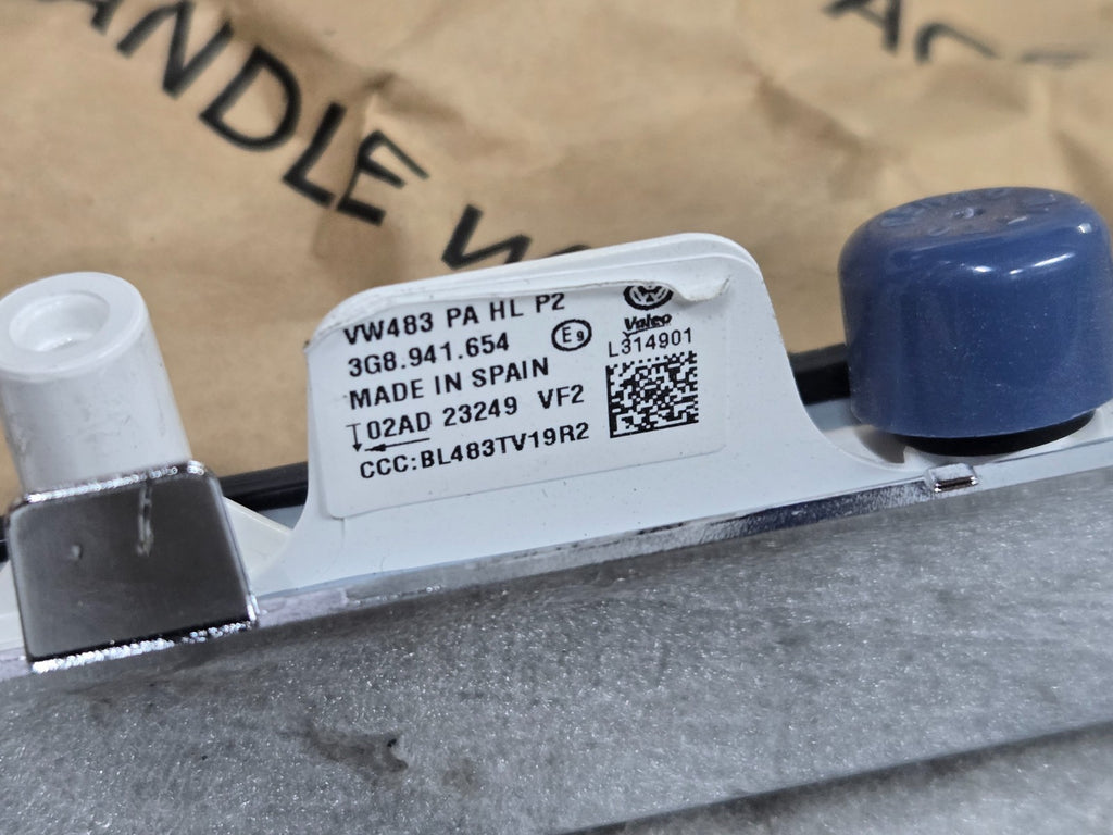 2021-2023 VOLKSWAGEN ARTEON LIGHT BAR NEW OEM 3G8941656