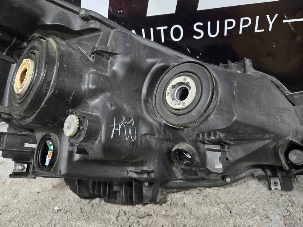 2018 2019 SUBARU LEGACY OUTBACK LEFT LH DRIVER SIDE HALOGEN HEADLIGHT OEM