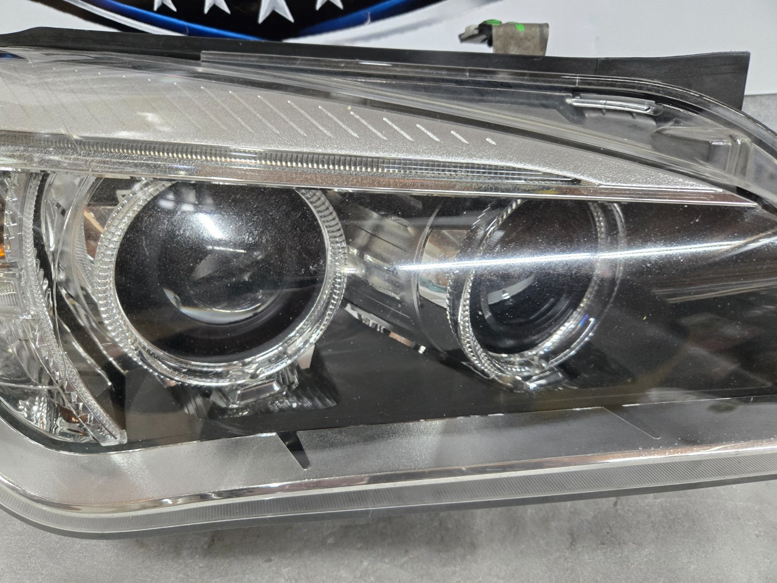 2013-2015 BMW X1 Xenon HID Right RH Headlight Assembly OEM 63117290256