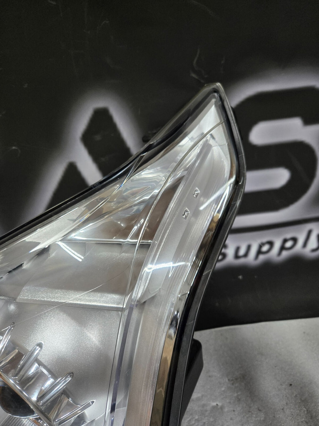 2010-2013 Cadillac SRX Left Driver Side Headlight Halogen 22853872 AFTERMARKET