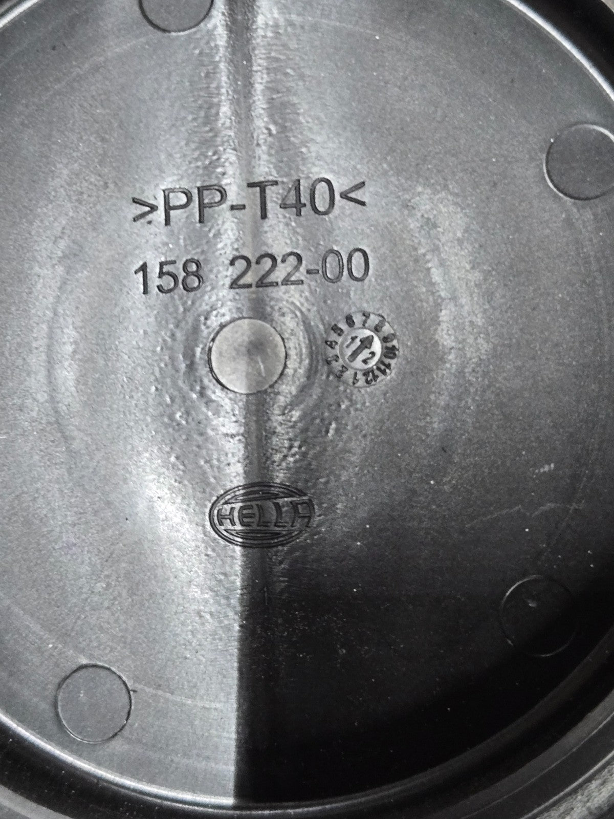 2013 BMW 535i 550i 528i F07 F10 Xenon Headlight Main Bulb Cap Cover 7204272 OEM