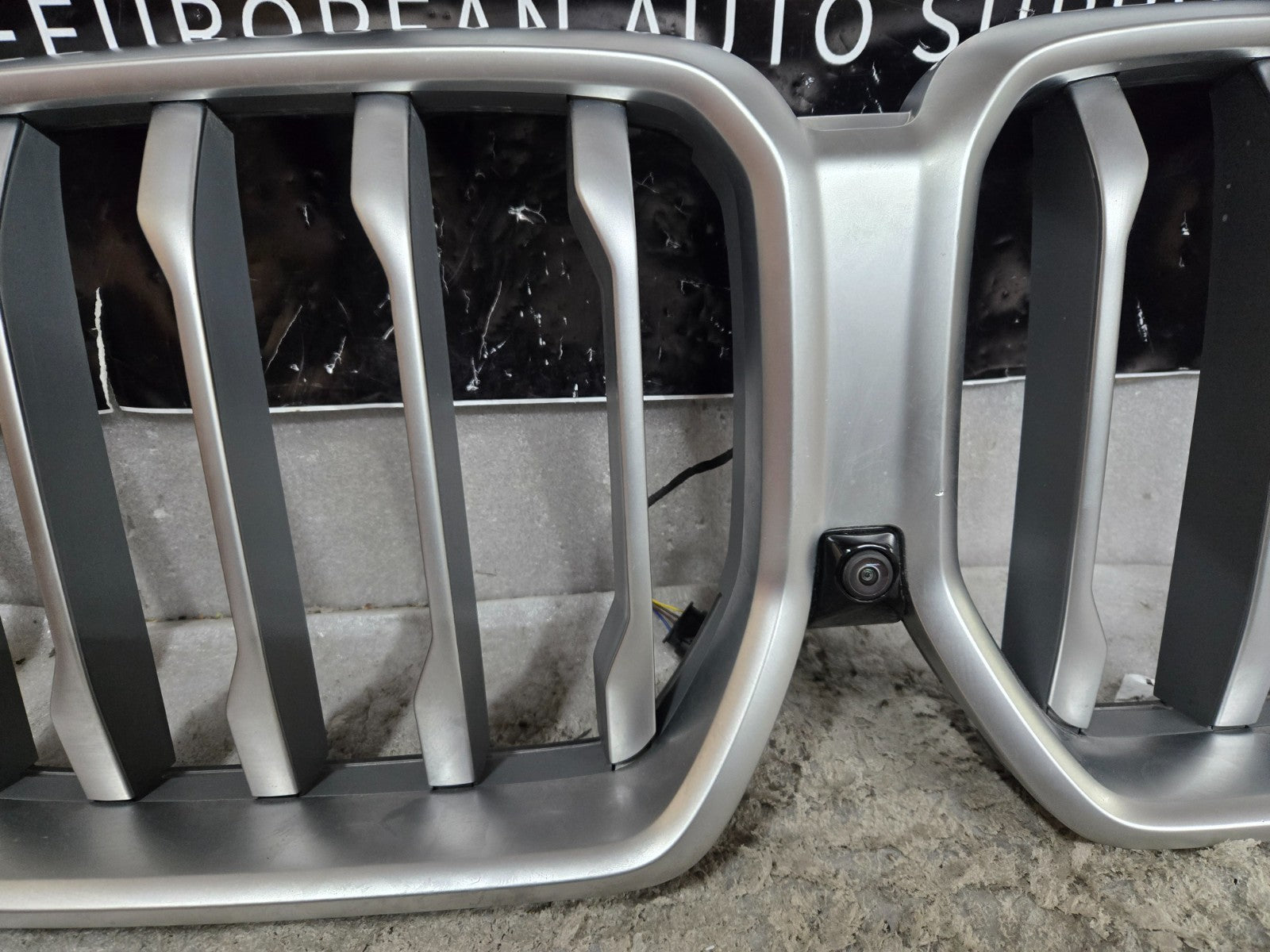 2025 2026 BMW G05 G06 LCI X5 X6 Illuminated Iconic Glow Light Grille Silver OEM