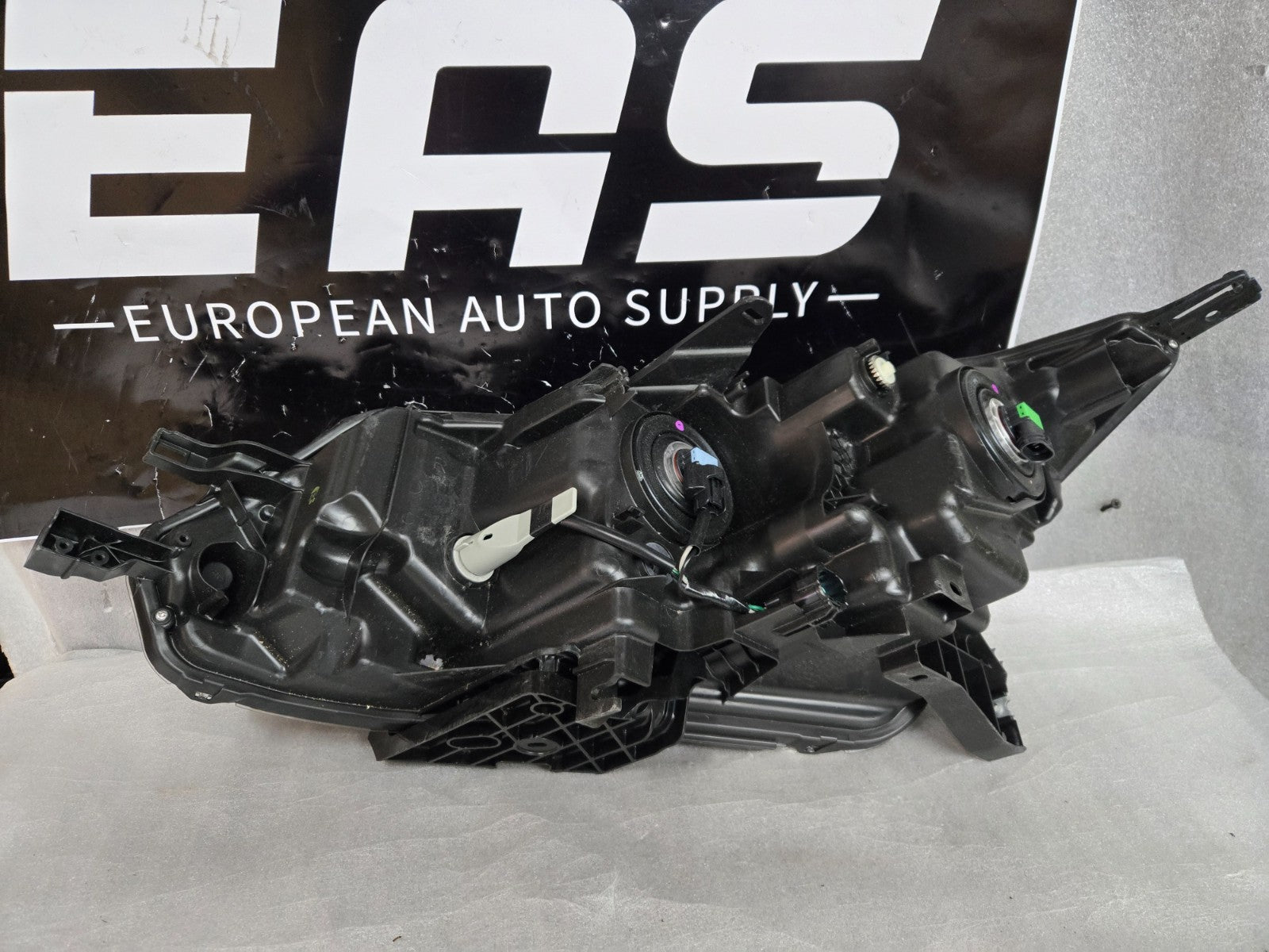 2020-2022 Nissan Rogue Sport Right RH Halogen DRL LED Headlight Assembly OEM