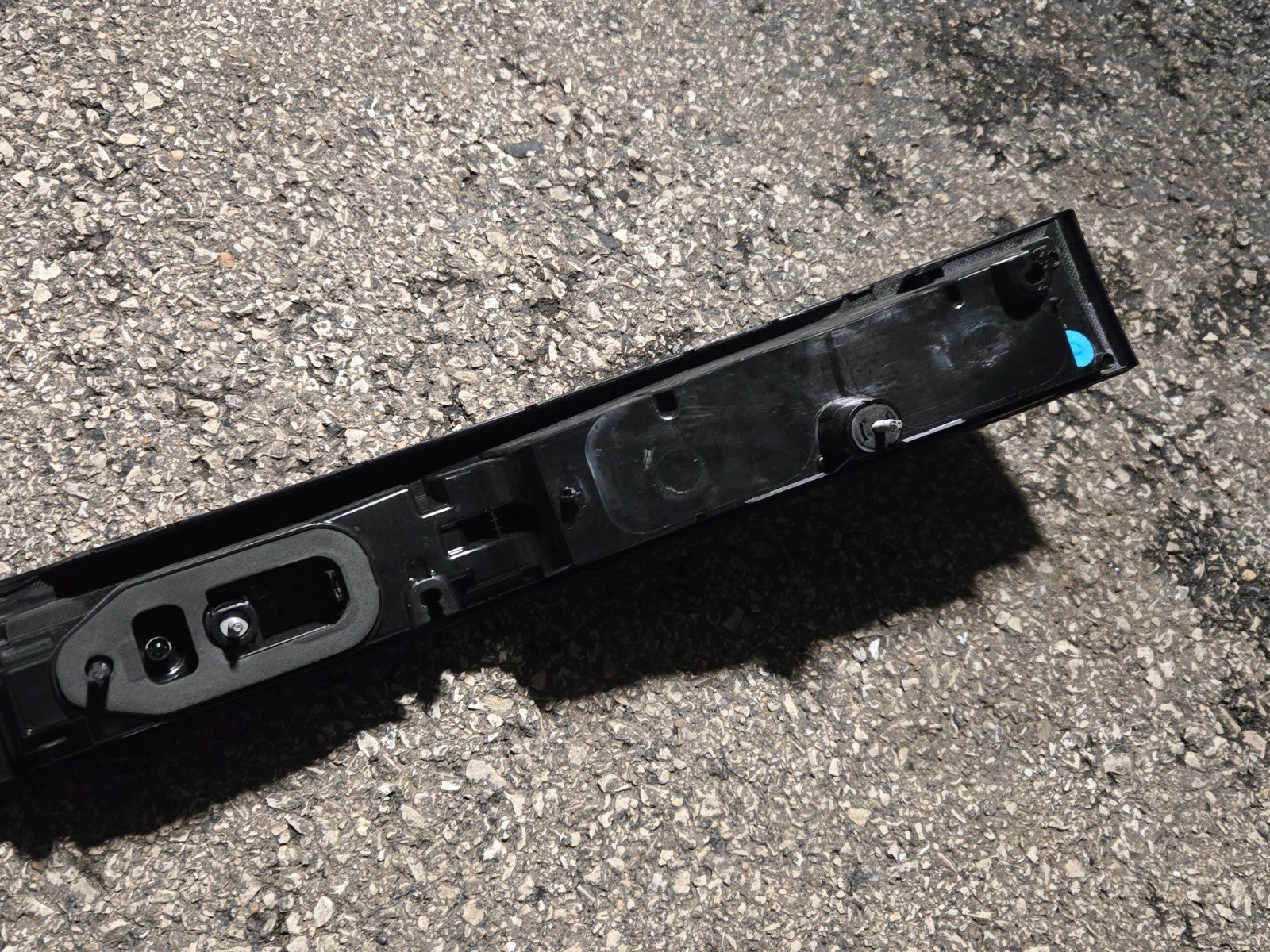 2022 - 2026 Range Rover L460 Rear Tailgate Center Panel M8E215C436BP OEM