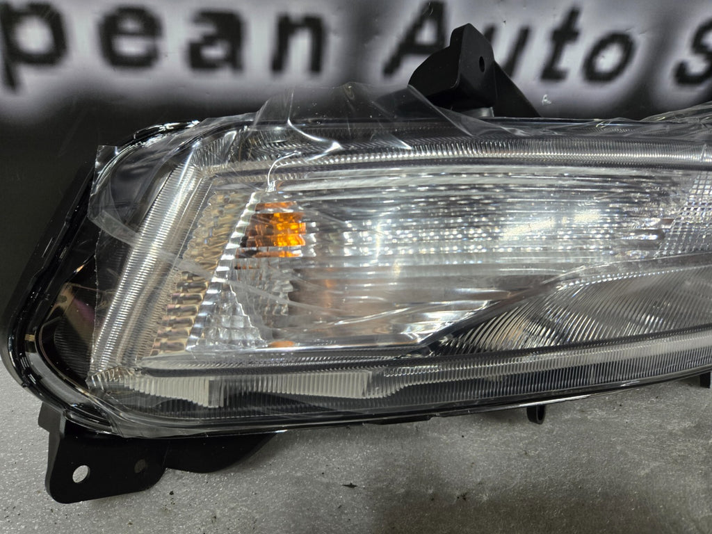 2019-2023 Chevrolet Malibu OEM GM Front LH Driver Side LED Signal Lamp 84843549
