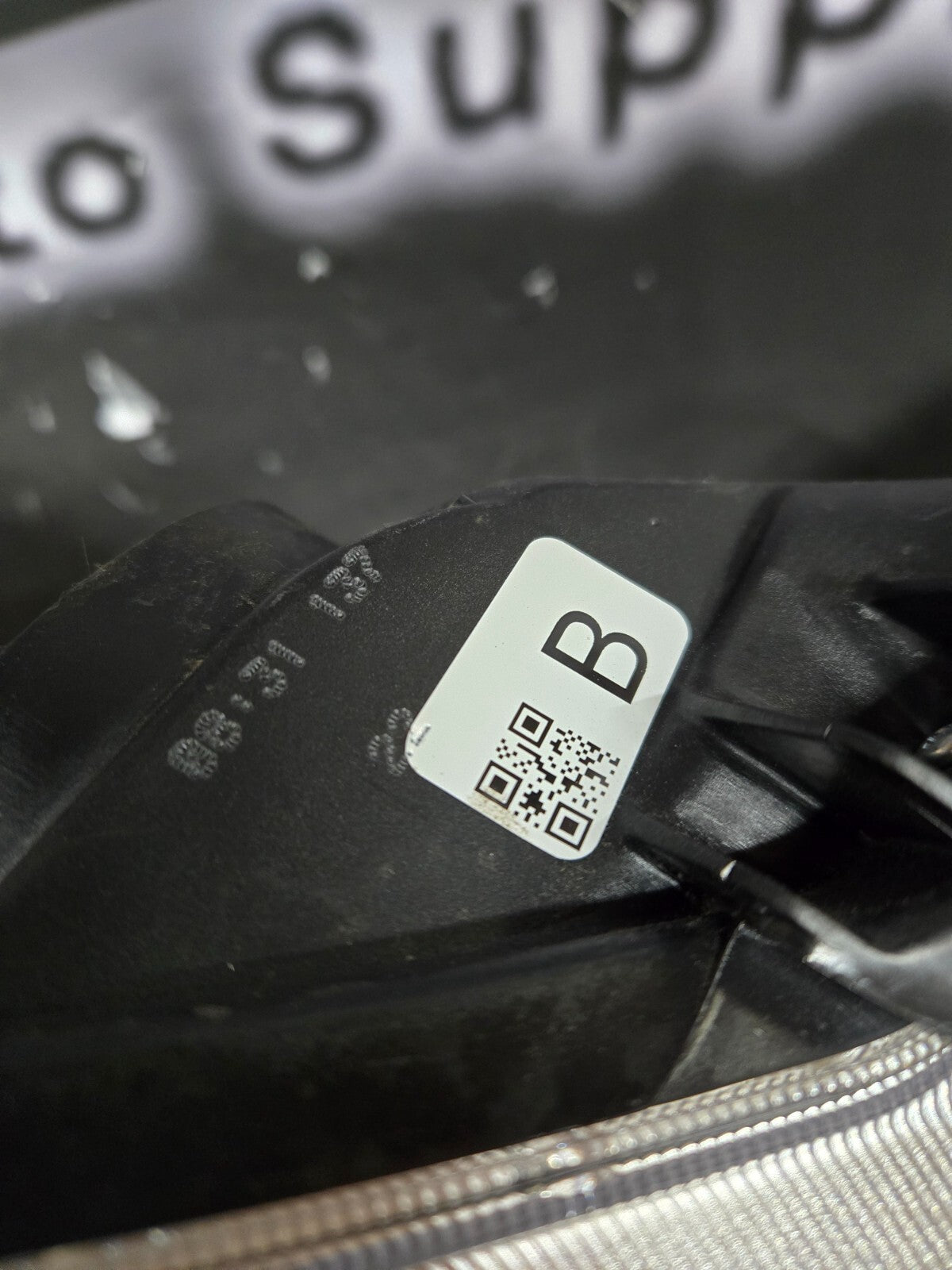 2015 2016 2017 Subaru Outback Legacy Halogen w/LED Right Headlight Lamp OEM