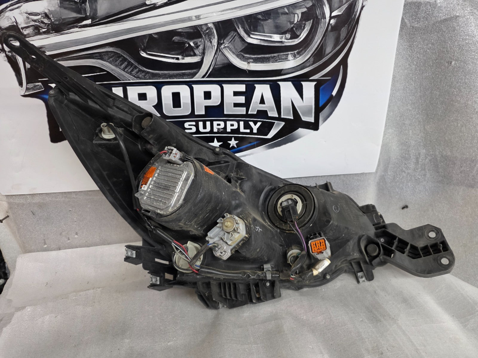 2015-2017 Subaru Legacy Outback Left LH Side XENON HID Headlight OEM 84002AL01B