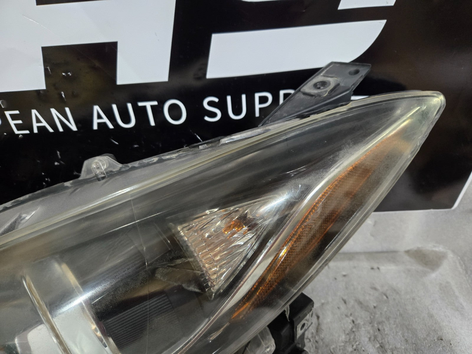 2014 2015 2016 MAZDA 3 HEADLIGHT HALOGEN LEFT LH DRIVER SIDE OEM B45A-51040
