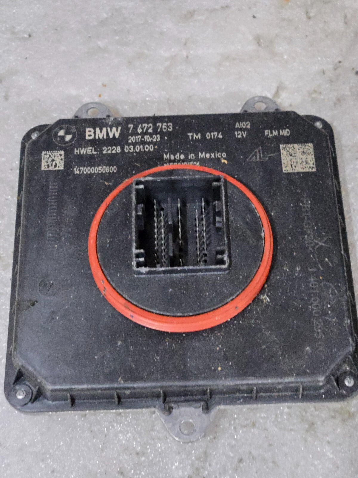 2018 - 2021 BMW X3 G01 FRONT LEFT HEADLIGHT BALLAST CONTROL MODULE OEM 7472763