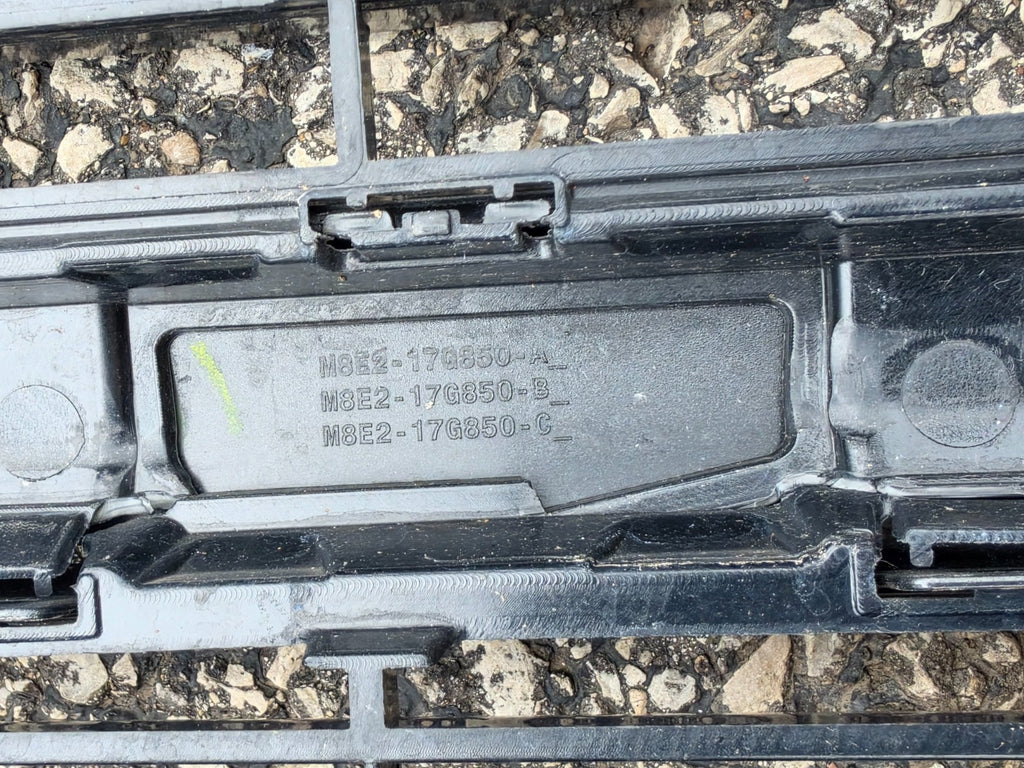 2021-2024 Range Rover Vogue L460 Front Lower Grille Fascia OEM M8E217F791A