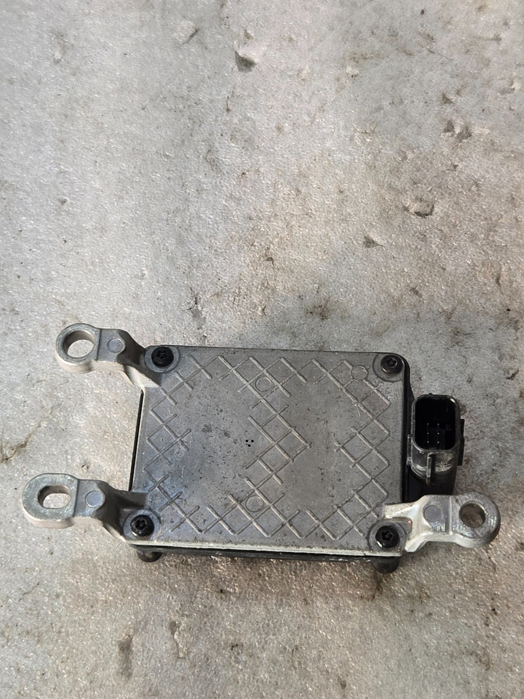2020-2022 Nissan Rogue Sport Distance Control Module Sensor OEM 28438-5HK5A JW