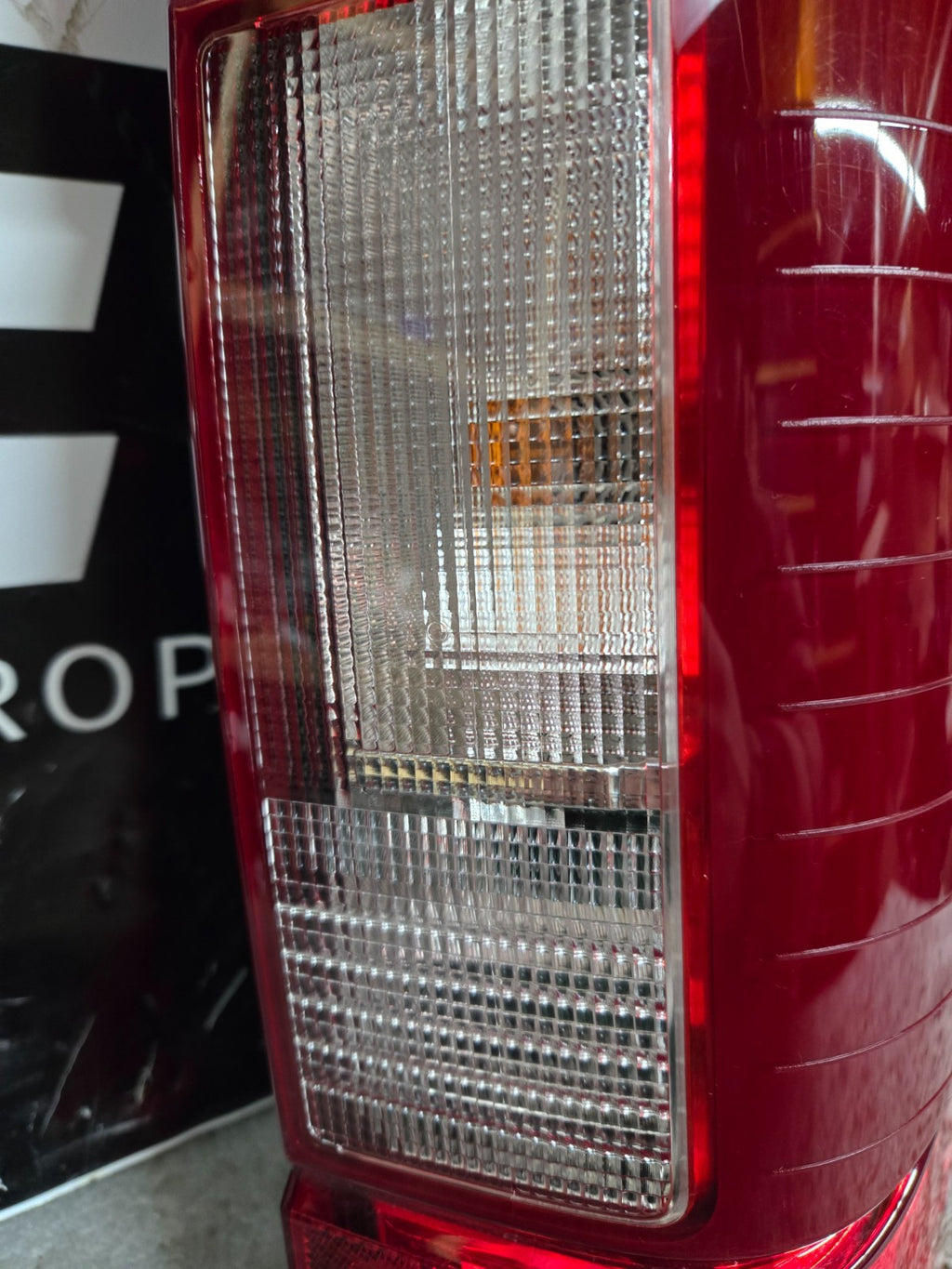 2020-22 Ford F250SD Right RH Passenger Taillight w/Blind Spot LC3B-13B504-BG OEM