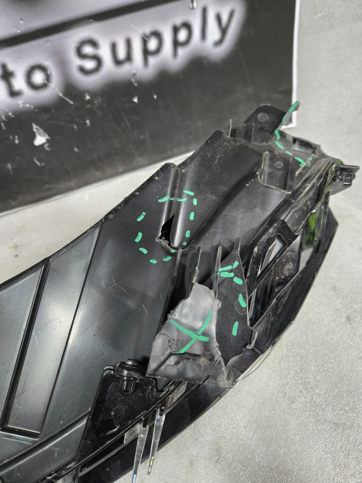 2022 2023 2024 MITSUBISH OUTLANDER LED HEADLIGHT RIGHT PASSENGER OEM 8310A044