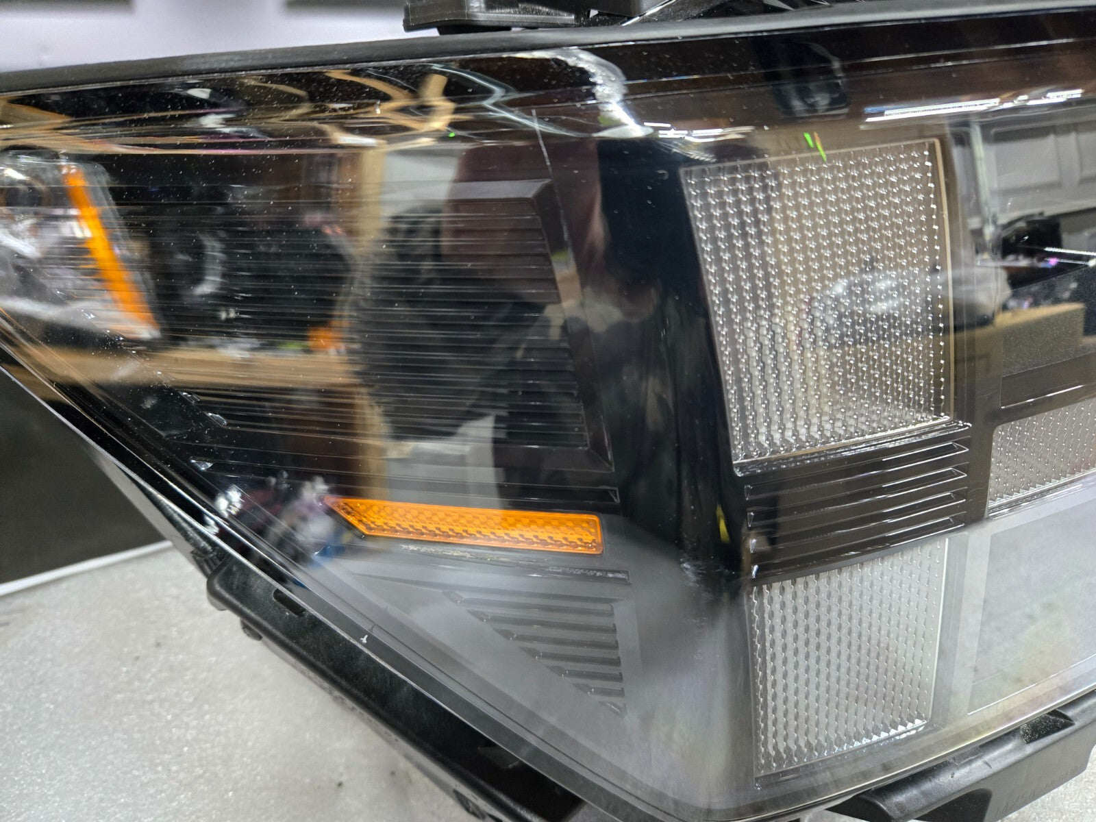 2024-2025 Hyundai Santa Fe Full LED Headlight Right Passenger RH OEM 92102-R6100