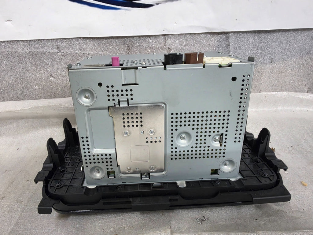 2020 - 2024 Nissan Kicks Versa OEM Touch Screen Multi Media Bluetooth Car Play
