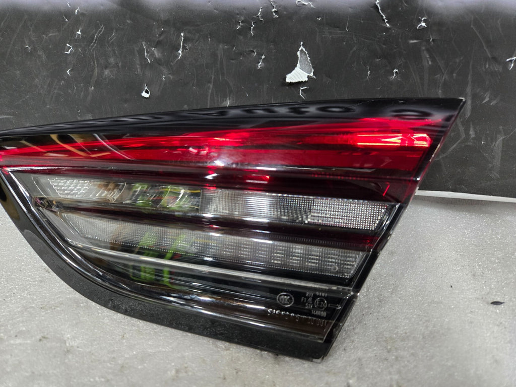 2021-2023 Maserati Levante Right RH Passenger Interior Tail Light 670154540 OEM