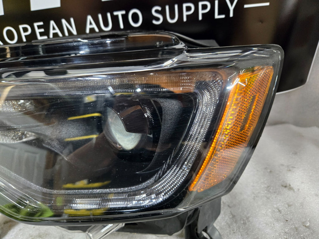 2016-2022 JEEP GRAND CHEROKEE NON-AFS LEFT HEADLIGHT XENON BLACK Since 1941 OEM