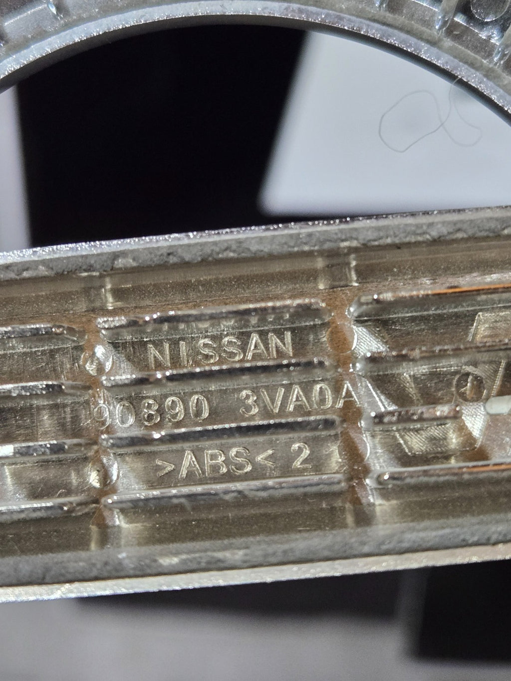 Genuine Nissan Emblem 90890-3VA0A OEM USED