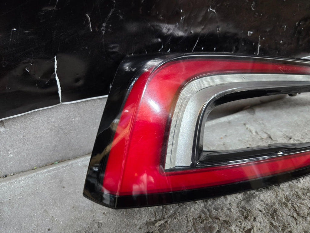 2024-2026 Tesla Model 3 Highland Rear Left LH Driver Tail Light 1691498-00-F OEM