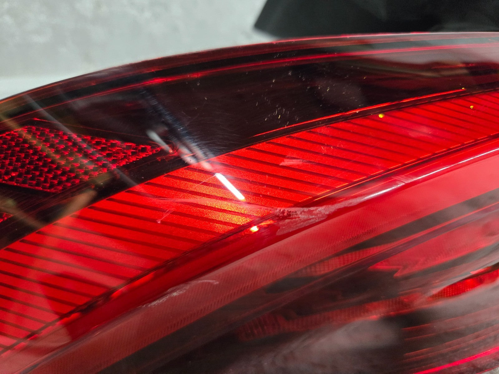 2023-2026 Maserati Grecale OEM LED Tail Light Left LH Driver Side 670157333