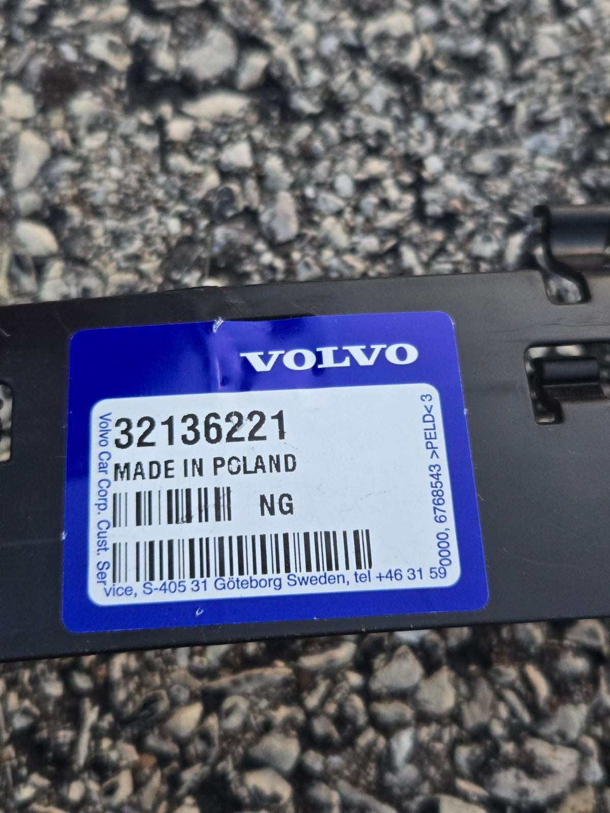 Volvo XC60 MK2 Rear Bumper Bracket 32136221 Genuine Part NEW OEM