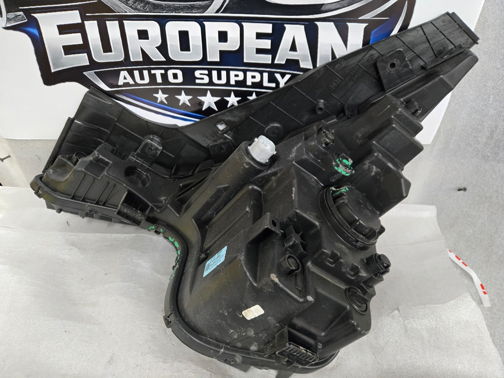 2024 2025 2026 Kia Sorento LED Projector Headlight Right RH OEM 92102-R5600