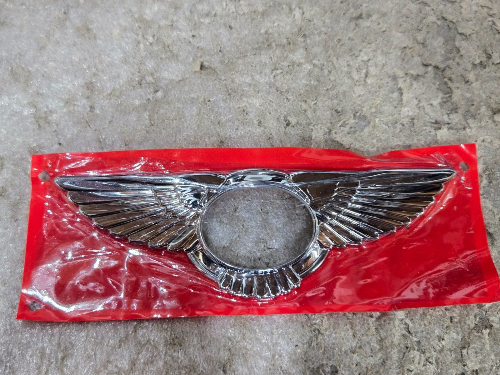 2023-2025 Bentley Bentayga Tailgate Emblem Bentley-Wings OEM NEW 36A853689D