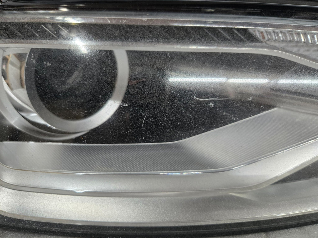2016-2018 Audi Q3 OEM Right Passenger Headlight Complete HID Xenon 8U0941006E