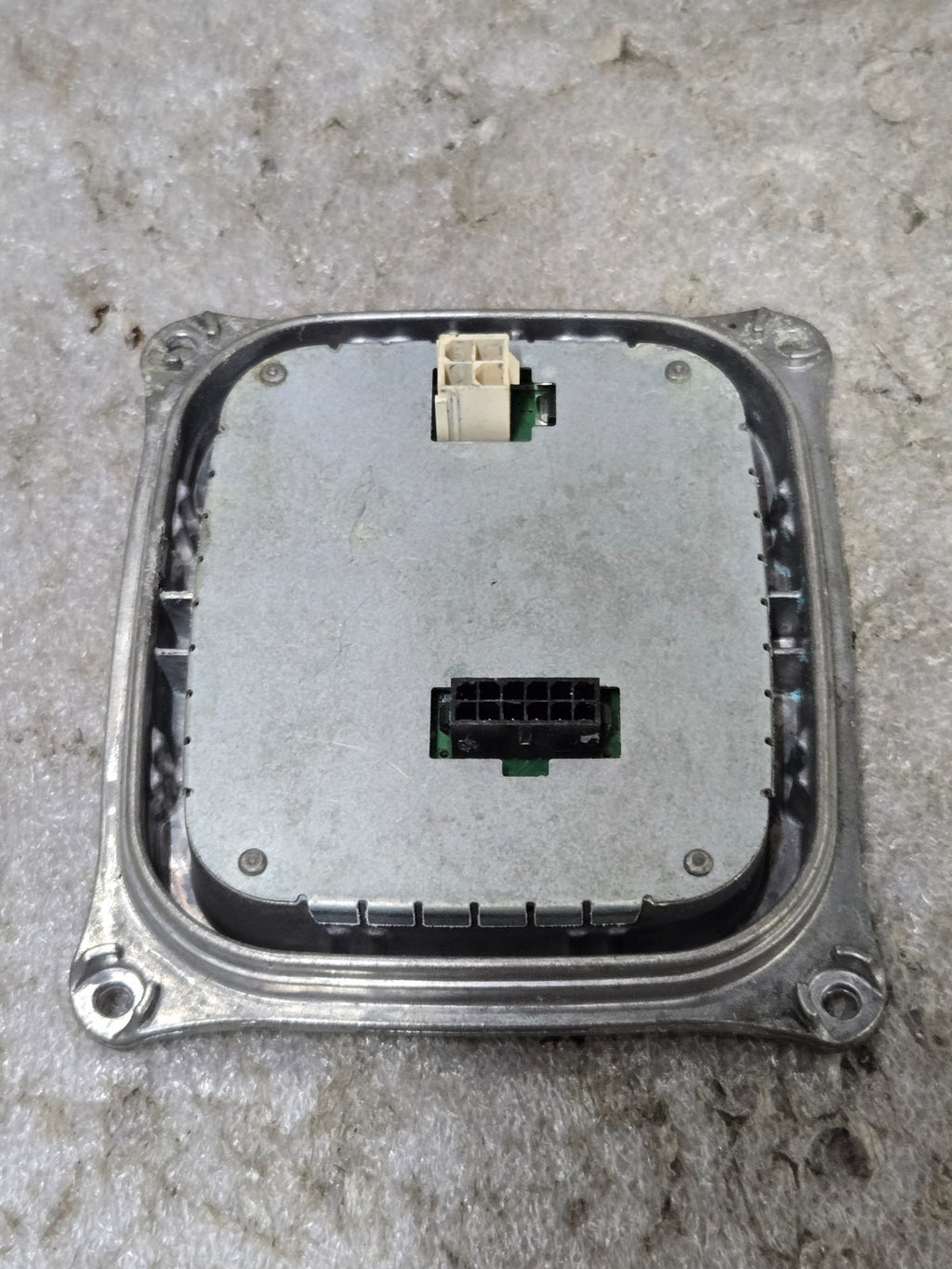 2014-2020 BMW i8 Laser Headlight Turn Signal Control Module Unit 63117361401 OEM