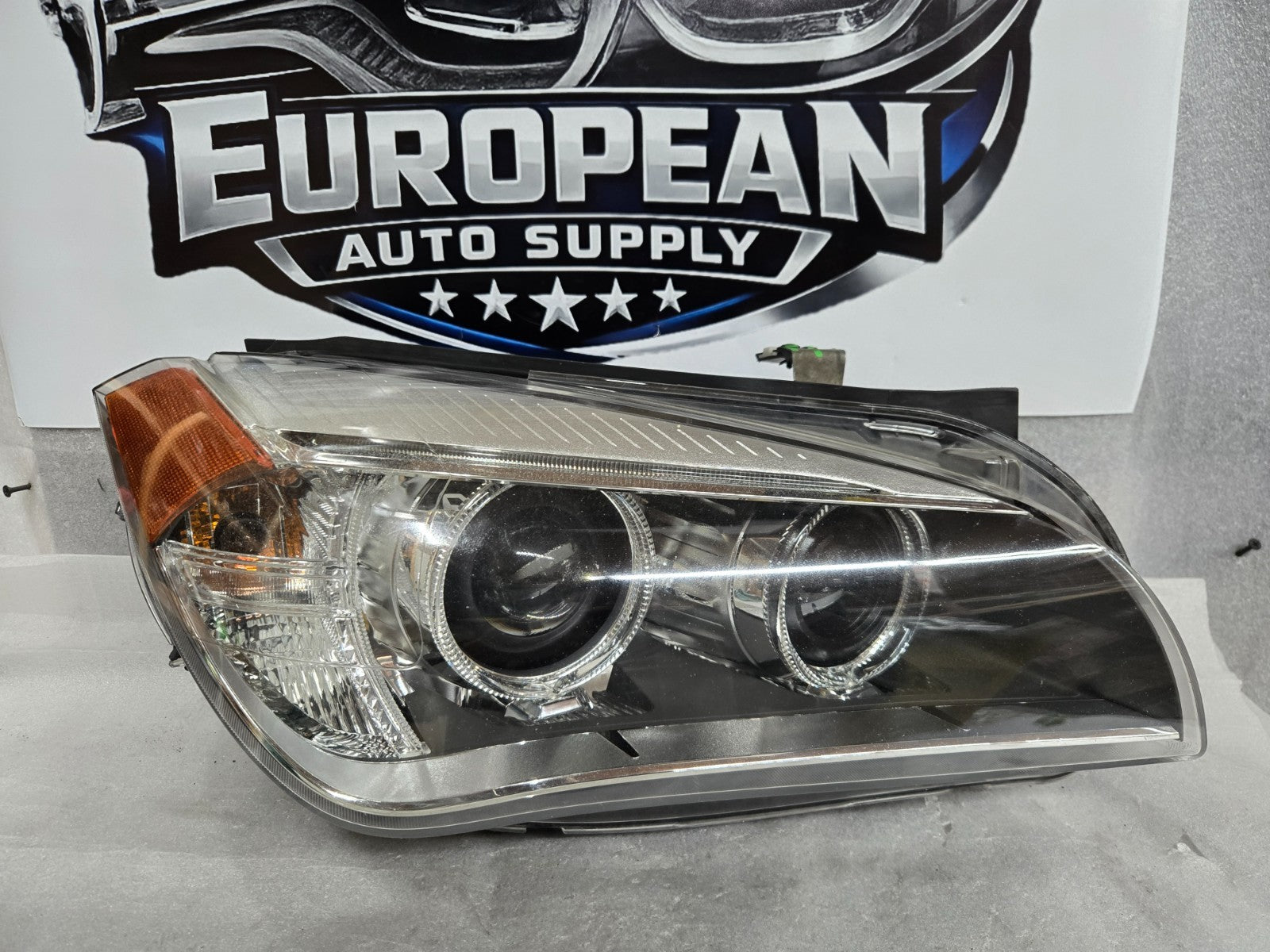 2013-2015 BMW X1 Xenon HID Right RH Headlight Assembly OEM 63117290256