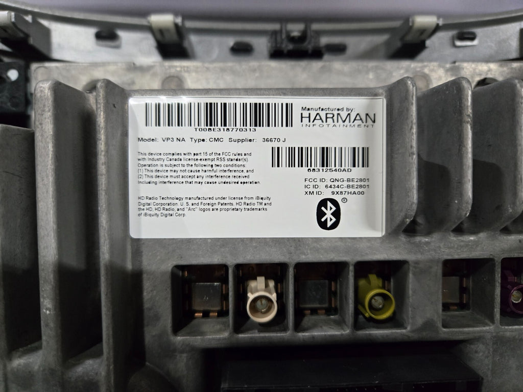 2014-2018 JEEP CHEROKEE VP3 RA3 UCONNECT SATELITE RADIO W/ RADIO BEZEL OEM