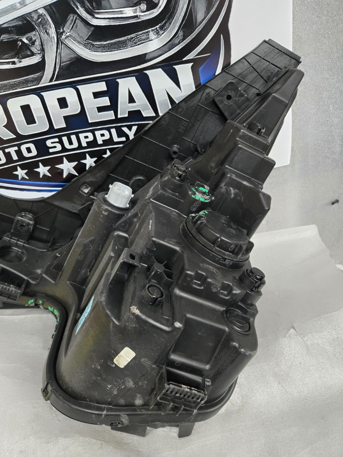 2024 2025 2026 Kia Sorento LED Projector Headlight Right RH OEM 92102-R5600