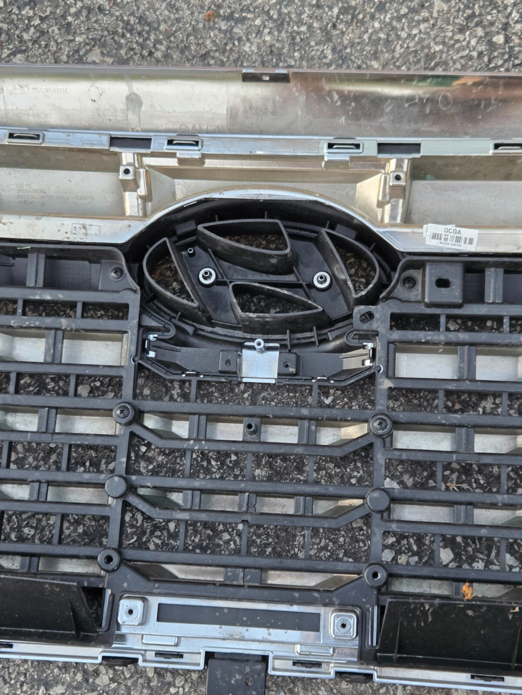 2023 2024 HYUNDAI PALISADE GRILLE OEM FRONT CENTER GRILL W/O CAMERA 86599-S8CB0