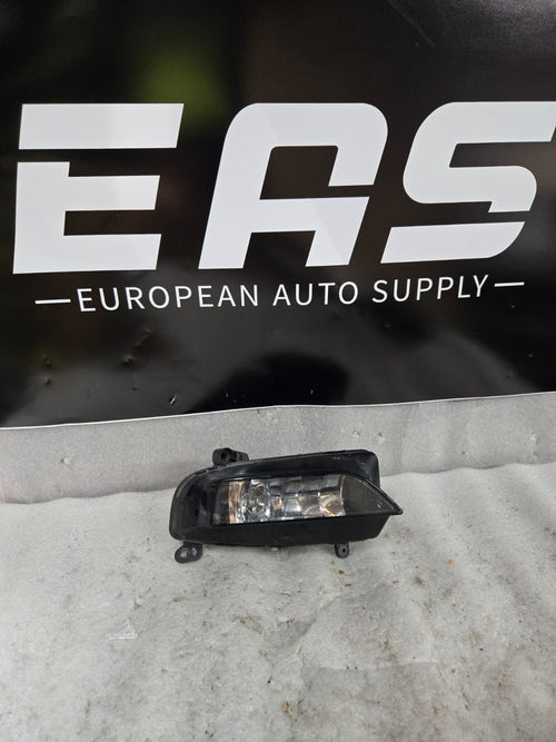 2013-2016 AUDI A4 S4 Right RH Passenger Side Fog Light Assembly 8K0941700C OEM