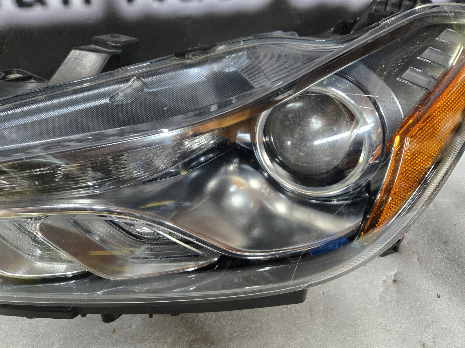 2014-2017 Maserati Ghibli Left LH Driver Xenon HID AFS Headlight OEM 670005475