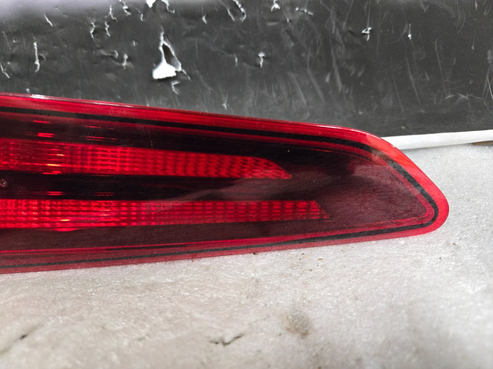 2019-2020 HYUNDAI ELANTRA RIGHT REAR TAIL LIGHT LAMP LED TRUNK MOUNT 92404-F3500