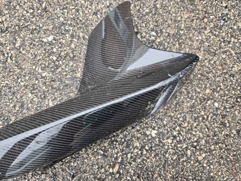 *Damaged* 2018 - 2020 BMW M5 F90 Front Left Right Carbon Fiber Splitter Set OEM