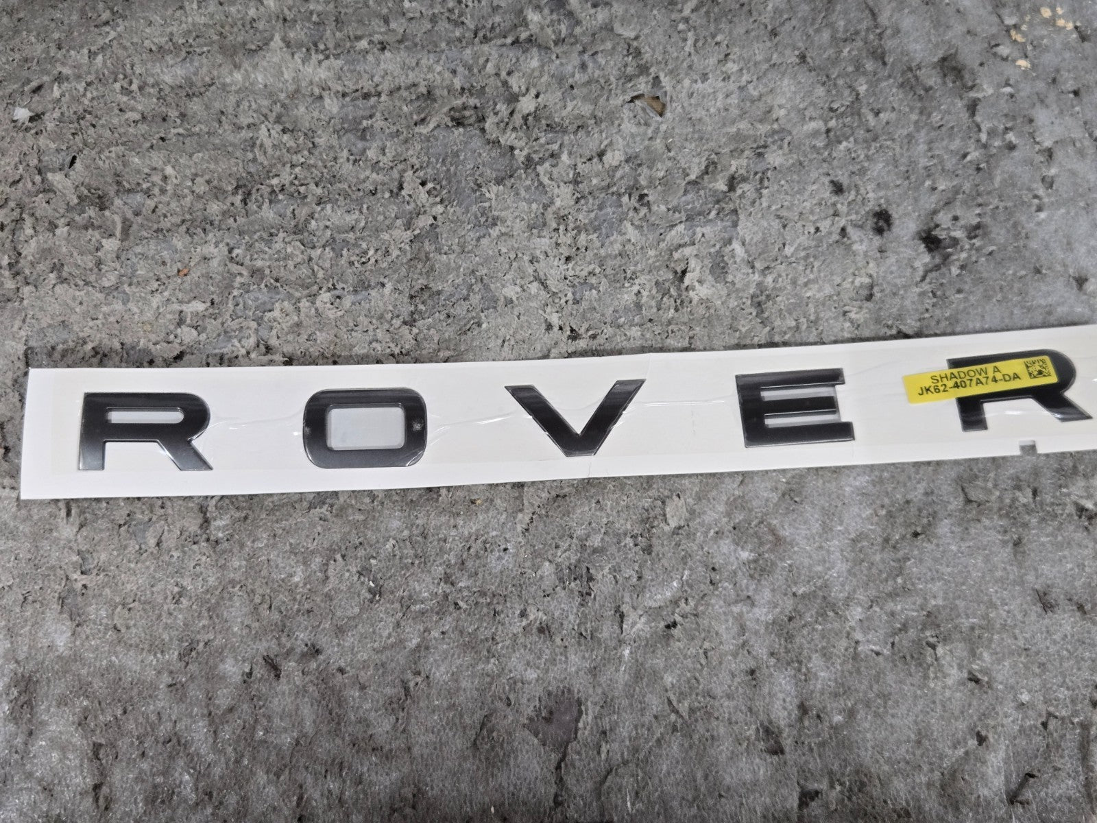 RANGE ROVER TRUNK BADGE EMBLEM OEM JK62-407A74-DA "ROVER" ONLY NEW
