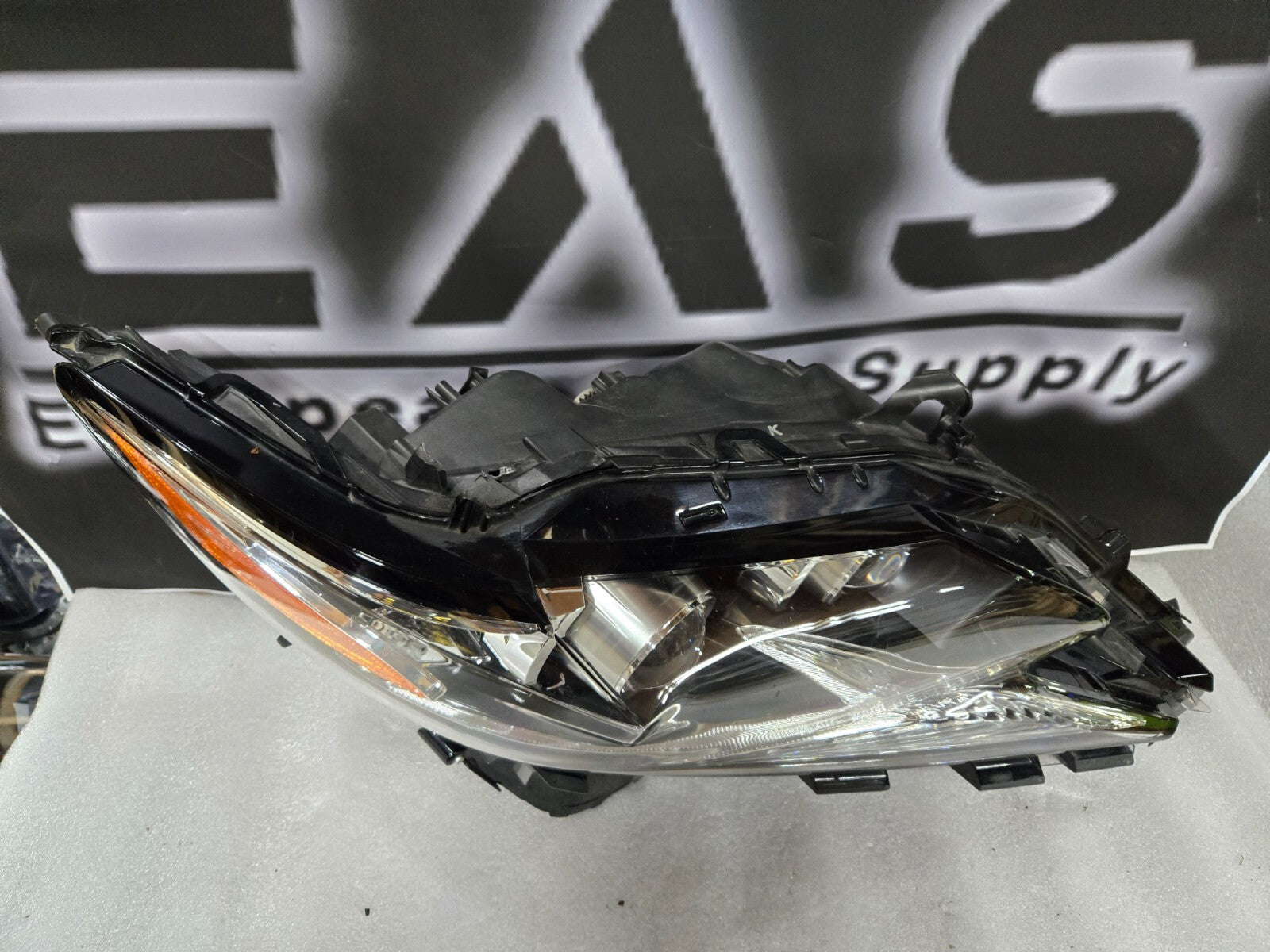 2016-2018 Lexus ES ES350 ES300h Dual Projector LED Headlight Right RH Side OEM