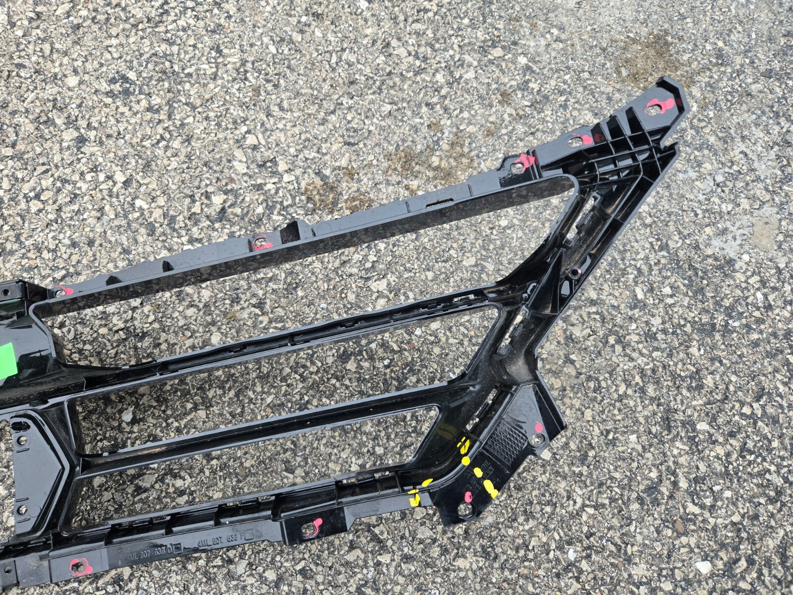 LAMBORGHINI URUS PERFORMANTE 4ML807639D FRONT CENTRE GRILL GRILLE COVER BUMPER