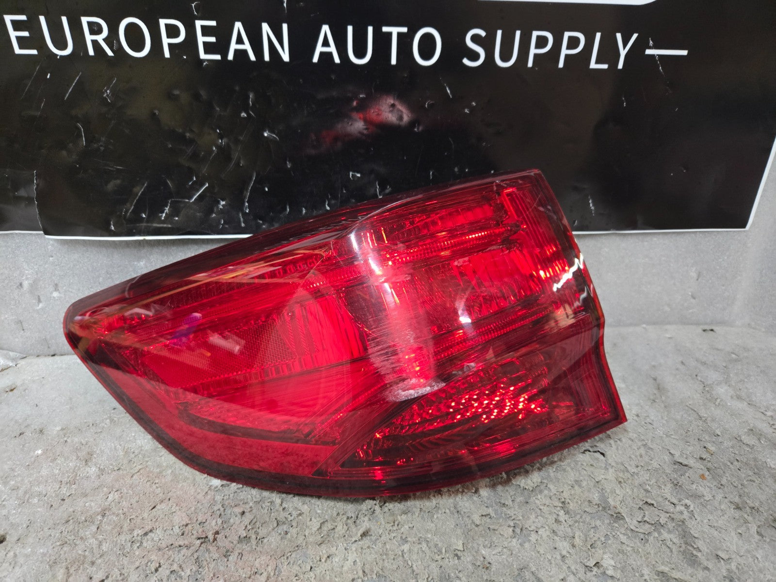 2014–2020 ACURA MDX Tail Light Tail Lamp Stop Light Outer Left 33550-TZ5-A02 OEM