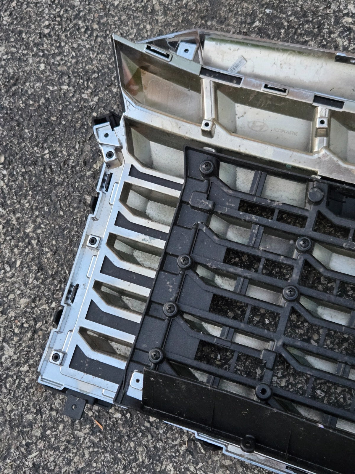2023 2024 HYUNDAI PALISADE GRILLE OEM FRONT CENTER GRILL W/O CAMERA 86599-S8CB0