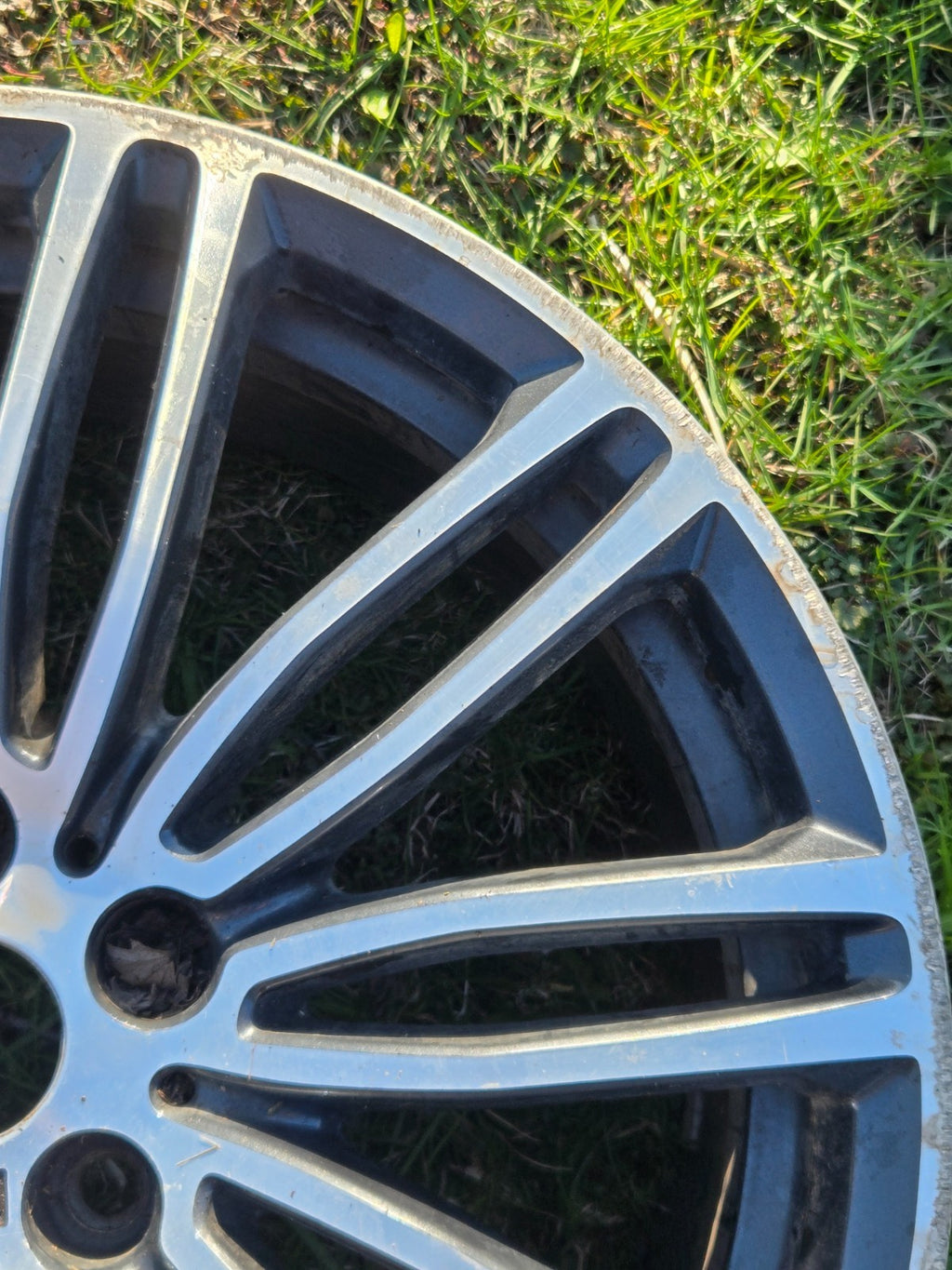 (1) BMW 530 540i 2017 2018 2019 2020 2021 19" FACTORY ORIGINAL WHEEL RIM 7856925