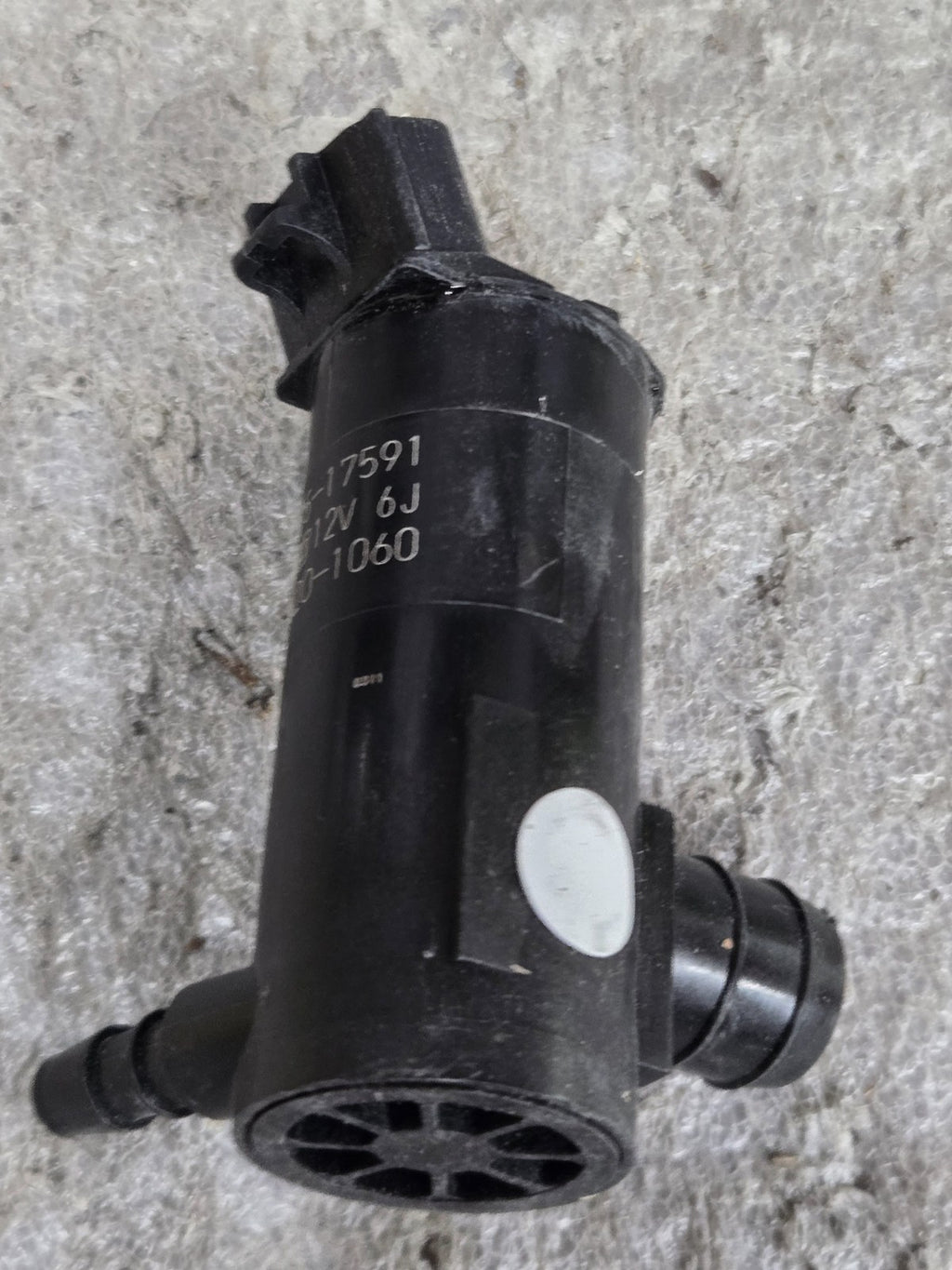 Windshield Washer Pump Toyota Mazda Lexus 855420-1060/ 36705-17591 OEM