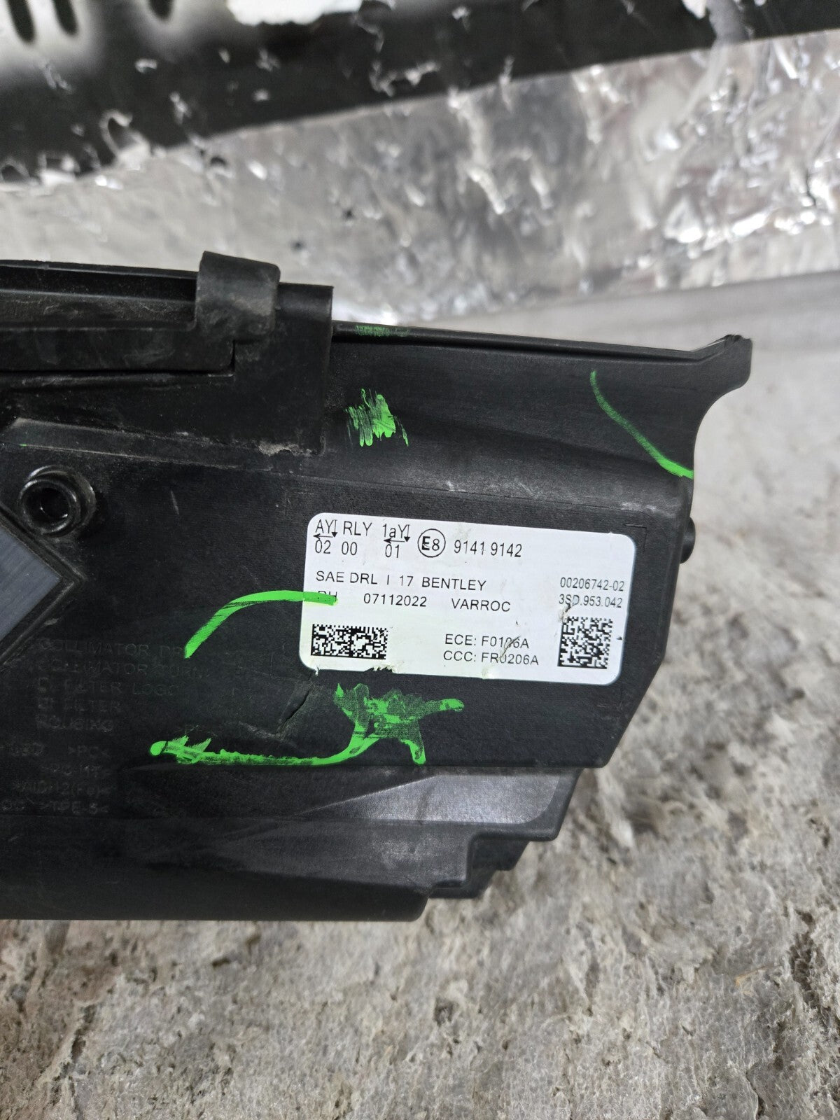 2020 2021 Bentley Continental GT GTC Fog Light Turn Signal LED Right 3SD953042A