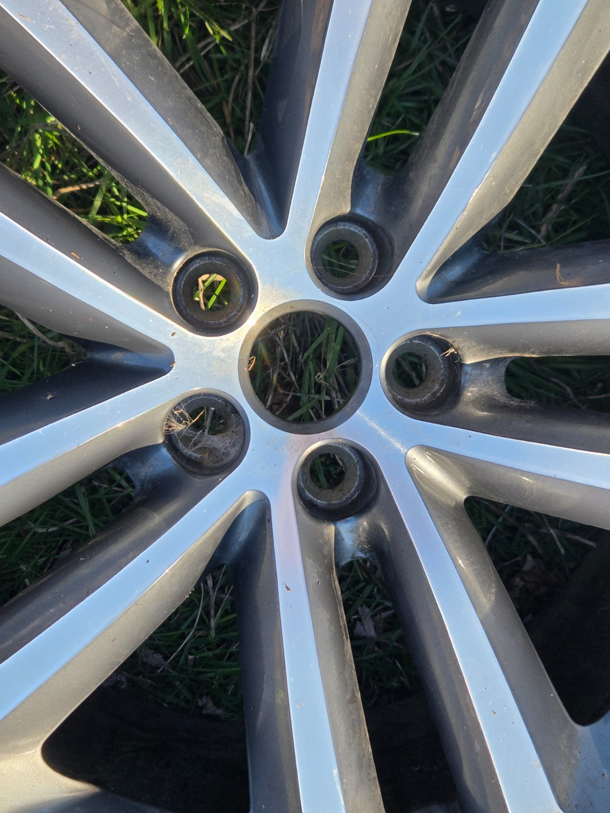 2017-2022 JAGUAR F-PACE ALLOY 5 DOUBLE SPOKE RIM WHEEL 19X8.5 HK8M1007NA OEM