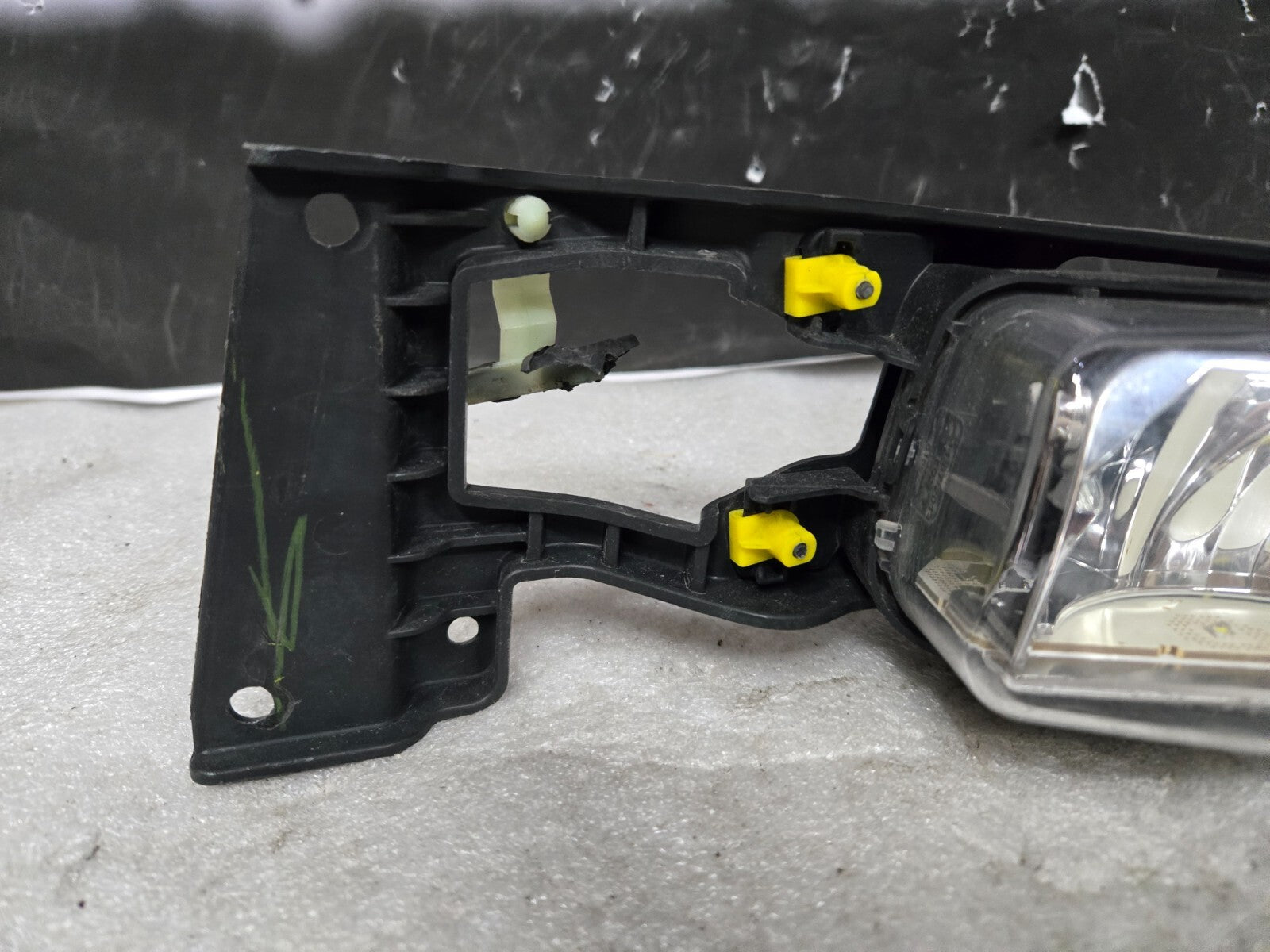 2013 - 2017 Land Rover Range Rover HSE Left Driver Fog Light OEM CK52-15201-AB